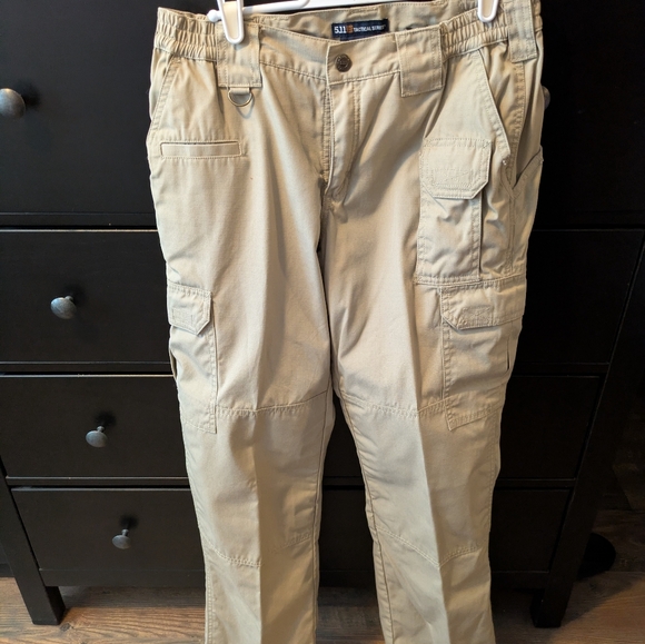 5.11 Tactical cargo pants size 8 - Picture 9 of 9